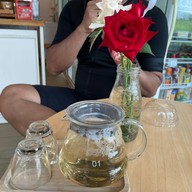 ต้นนา คาเฟ่ TONNA CAFE