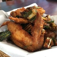 ร้านป้าซิ้วส้มตำ-ยำปูเย็น แหลมฉบัง