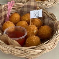 อชิคาเฟ่ สวนคุณประยูร