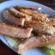 ร้านป้าซิ้วส้มตำ-ยำปูเย็น แหลมฉบัง