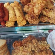 ข้าวหมูอบ-ไก่อบ & กะเพรา BY ป้านงค์ 0