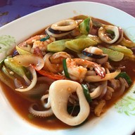 โรจน์ ซีฟู้ด