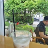 Seven Rabbit Coffee & Tea Pattanakarn 53