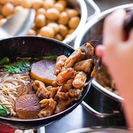 ก๋วยเตี๋ยวระกาพุงกาง - สาขาถนนคุ้มเกล้า สาขาถนนคุ้มเกล้า