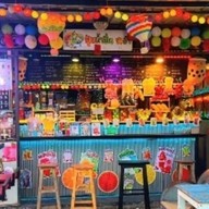 พี่ปุ้มผลไม้สดปั่น🍓🥝🍉🍋🍊🍏🥕🥥🥑 ข้างซีเจทางลงทะเล