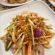 เจ๊นก ส้มตำวัดตาลล้อม