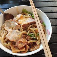 เมนูของร้าน Quan Cao Lau Ba Le