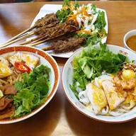 เมนูของร้าน Quan Cao Lau Ba Le