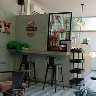 บรรยากาศ ร้านจิรา กาแฟ