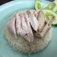 โกอ่างข้าวขาหมูประตูน้ำ  GO-ANG KHAOKHAMOO PRATUNUM