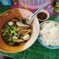 เมนูของร้าน ก๋วยเตี๋ยวเนื้อ นายใช้ (บ้านแพน)