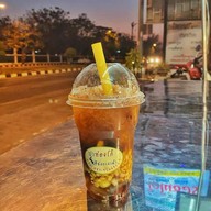 เมนู ปาท่องโก๋ตีลังกางาดำ ถนนหลังศูนย์ราชการ