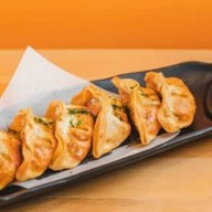 Gyoza 68 เกี๊ยวซ่าถาด สายไหม