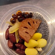 เมนู ปาท่องโก๋ตีลังกางาดำ ถนนหลังศูนย์ราชการ