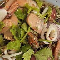 ร้านอาหารครัวนายเหมียว บางแสน