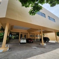 โรงแรมบางแสนวิลล่า