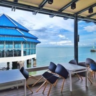 โรงแรมบางแสนวิลล่า