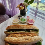 เมนูของร้าน Le Poulet Braise Bangkok