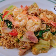 EAT STEAK บางแสน บางแสน