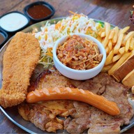 EAT STEAK บางแสน บางแสน