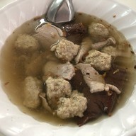 ข้าวหมูแดงสุพรรณ (สาขา2)