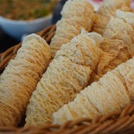 Imperial Treasure Steamboat