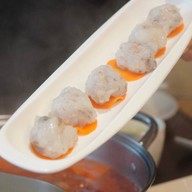 Imperial Treasure Steamboat