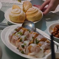 Wak Lol At Carlton Hotel