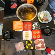 เมนูของร้าน YUZUI Huoguo หม่าล่าหม้อไฟ