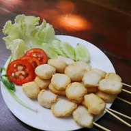 เมนู วรารัตน์ ลูกชิ้นทอด เซเว่นท่าสะอ้าน