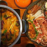 ครัวแม่หลั่นข้าวแกงไทย ห้วยปราบ