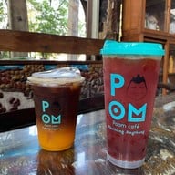 POOM Cafe