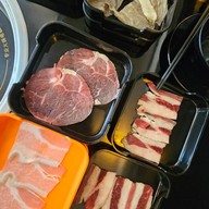 เมนูของร้าน YUZUI Huoguo หม่าล่าหม้อไฟ