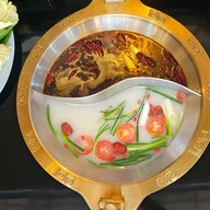 เมนูของร้าน YUZUI Huoguo หม่าล่าหม้อไฟ