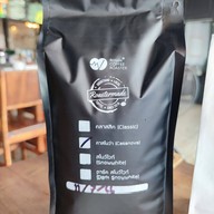 เมนูของร้าน Mavin Coffee Roaster โรงคั่วกาแฟมาวิน หลัง รพ.ศูนย์