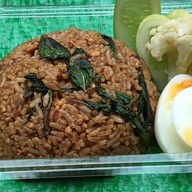 กะเพราคุณย่า