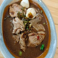 เมนูของร้าน ก๋วยเตี๋ยวเรือ อิ่มแปล้ เหมือนแม่ป้อน เขาเต่า