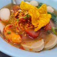 ก๋วยเตี๋ยวซุปกระดูกแม่โจ้ สาขา5