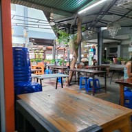 บรรยากาศ ครัวภูเก็ต ตลาดเมืองไทย-ภัทร เส้นรัชดา
