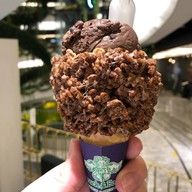 Emack & Bolio's Samyan Mitrtown