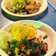 ร้านกระเพรากรอบ