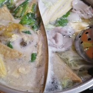 อาโยโย่ สุกี้-ชาบู