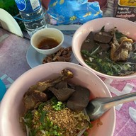 ป้าตุ๊กก๋วยเตี๋ยวเป็ด  คลองเปรมประชากร