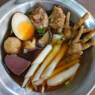 ยำแซ่บอาหารอีสาน ซอยมหาดไทย แยก25