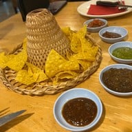 เมนูของร้าน Sunrise Tacos สีลม