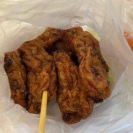 เมนูของร้าน ร้านทอดมันมหาเฮง (ตลาดหน้าองค์การโทรศัพท์)