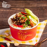 กลางซอย9 คอหมูทอด สามชั้น และของทอด - พหลฯ9 อารีย์ Ari