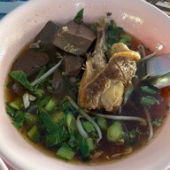 ป้าตุ๊กก๋วยเตี๋ยวเป็ด  คลองเปรมประชากร