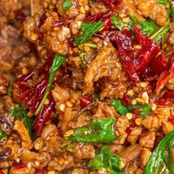 ร้านอิ่มอุ่น กะเพราพริกแห้ง อาหารตามสั่ง สาขาอุดมสุข