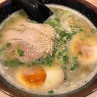 Tsukemen jo sriracha ถนนศรีราชานคร